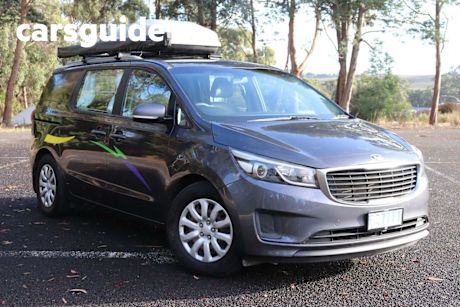 Grey 2016 Kia Carnival Wagon S