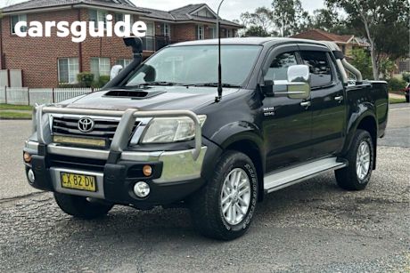 Black 2014 Toyota Hilux Dual Cab Pick-up SR5 (4X4)