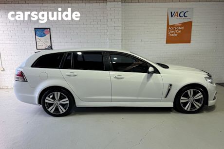 White 2014 Holden Commodore Sportswagon SV6 (lpg)