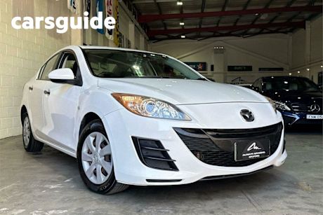 White 2009 Mazda 3 Sedan NEO