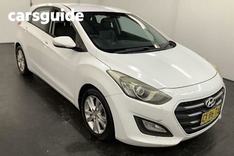 White 2014 Hyundai I30 Hatchback Trophy