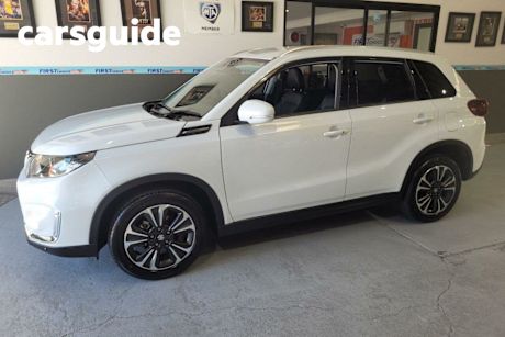 White 2022 Suzuki Vitara Wagon Turbo