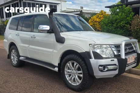 White 2018 Mitsubishi Pajero Wagon GLX LWB (4X4)