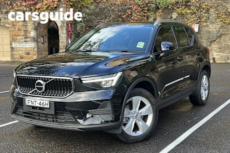 Black 2025 Volvo XC40 Wagon Plus B4