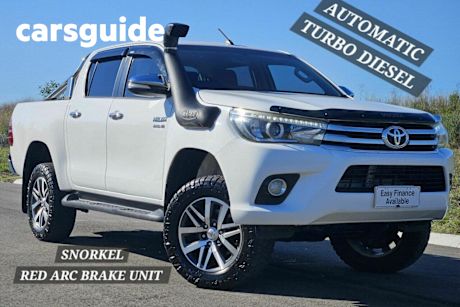 White 2016 Toyota Hilux Dual Cab Utility SR5 (4X4)