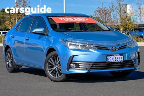 Blue 2016 Toyota Corolla Sedan SX