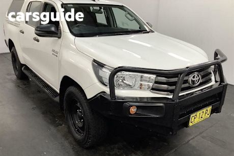 White 2018 Toyota Hilux Dual Cab Utility SR (4X4)