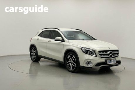 White 2017 Mercedes-Benz GLA Wagon