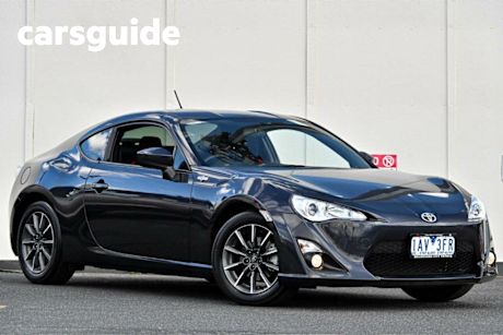 Grey 2013 Toyota 86 Coupe GT