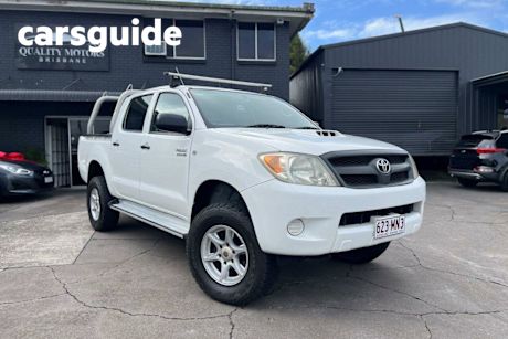 White 2007 Toyota Hilux Dual Cab Pick-up SR (4X4)