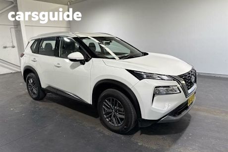 White 2023 Nissan X-Trail Wagon ST (2WD)
