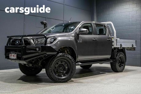 Grey 2020 Toyota Hilux Double Cab Chassis SR (4X4)