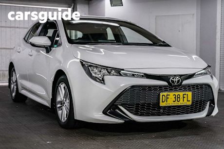 White 2022 Toyota Corolla Hatchback Ascent Sport + Convenience PK