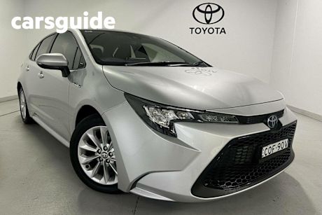 Silver 2022 Toyota Corolla Sedan Ascent Sport