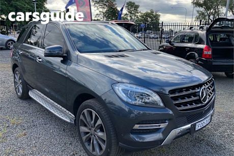 Grey 2013 Mercedes-Benz ML350 Wagon CDI Bluetec (4X4)