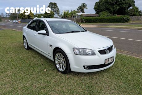 White 2010 Holden Calais Sedan