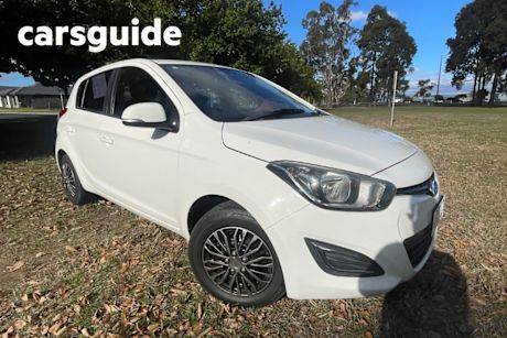 White 2015 Hyundai I20 Hatchback Active