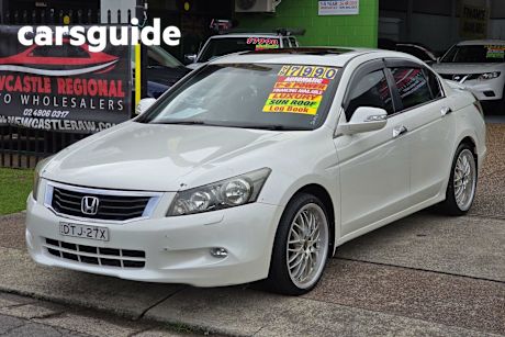 White 2010 Honda Accord Sedan V6 Luxury