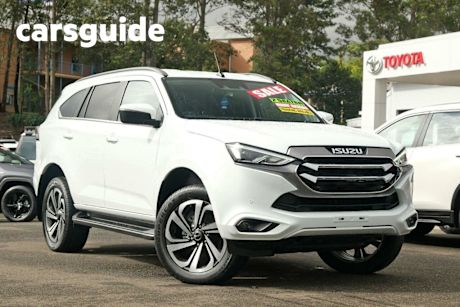 White 2022 Isuzu MU-X Wagon LS-T (4X4)