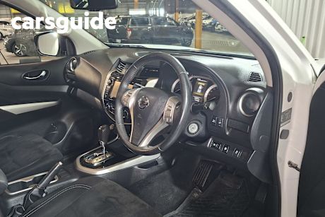 White 2017 Nissan Navara Dual Cab Utility ST (4X4)