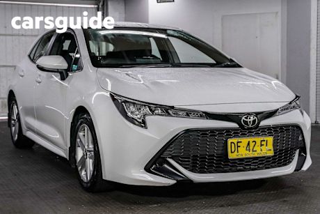 White 2022 Toyota Corolla Hatchback Ascent Sport + Convenience PK