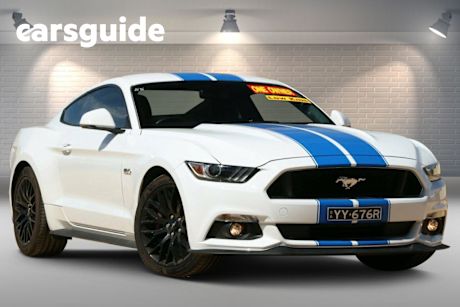 White 2016 Ford Mustang Coupe Fastback GT 5.0 V8