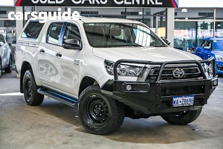 White 2021 Toyota Hilux Double Cab Pick Up SR (4X4)