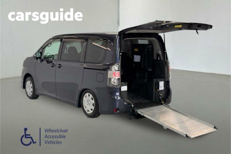 Blue 2009 Toyota Voxy Commercial Welcab