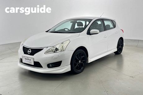 White 2015 Nissan Pulsar Hatchback SSS