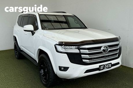 White 2022 Toyota Landcruiser Wagon LC300 VX (4X4)