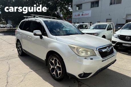 White 2013 Subaru Forester Wagon 2.0D-S