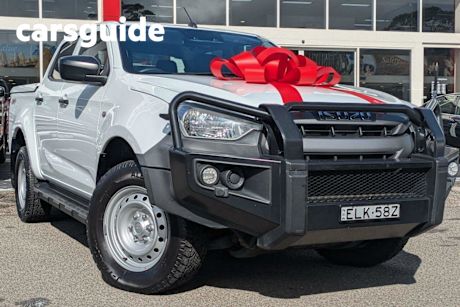 White 2020 Isuzu D-MAX Crew Cab Utility SX (4X4)