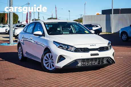 White 2023 Kia Cerato Hatchback S
