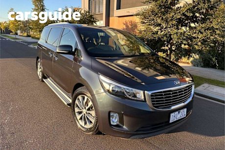 Blue 2015 Kia Carnival Wagon SLI