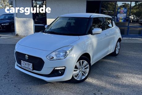 White 2018 Suzuki Swift Hatchback GL Navigator