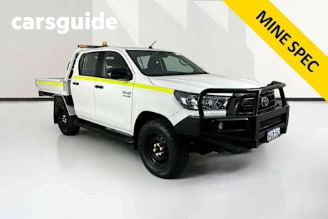 White 2020 Toyota Hilux Double Cab Chassis SR (4X4)