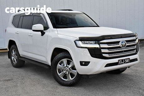 White 2023 Toyota Landcruiser Wagon LC300 VX (4X4)