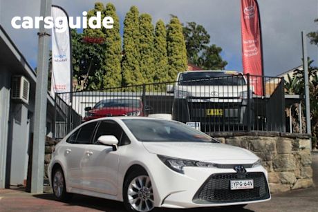 White 2021 Toyota Corolla Sedan Ascent Sport