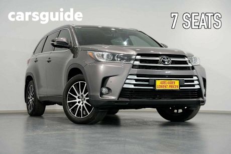 Grey 2017 Toyota Kluger Wagon Grande