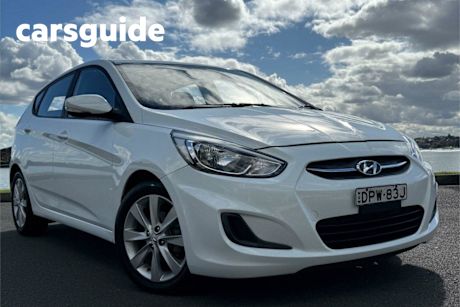 White 2017 Hyundai Accent Hatchback Sport
