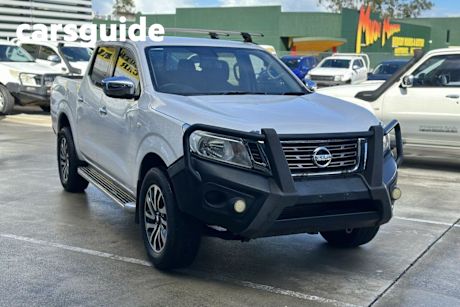 White 2018 Nissan Navara Dual Cab Pick-up RX (4X2)