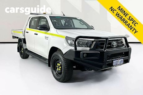 White 2021 Toyota Hilux Double Cab Chassis SR (4X4)