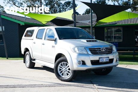 Silver 2011 Toyota Hilux Dual Cab Pick-up SR5 (4X4)