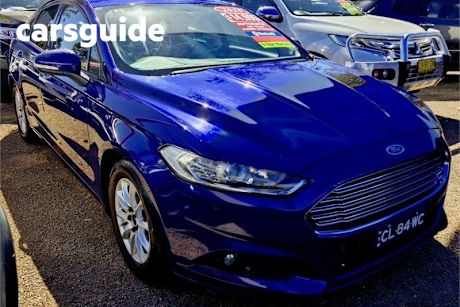 Blue 2015 Ford Mondeo Hatch Ambiente