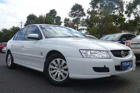 White 2005 Holden Commodore Sedan Acclaim