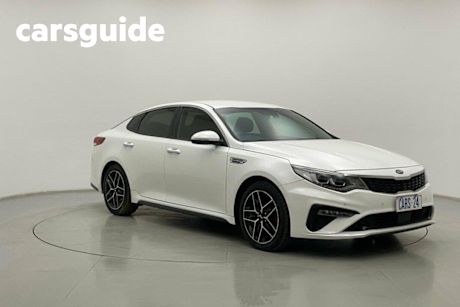 2018 Kia Optima Sedan GT NAV (red Leather)