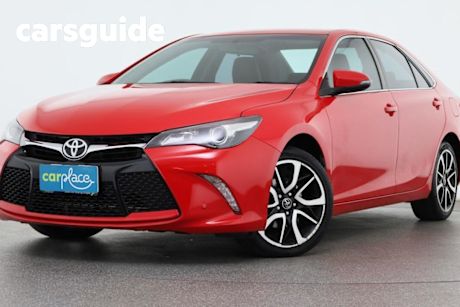 Red 2017 Toyota Camry Sedan Atara SX