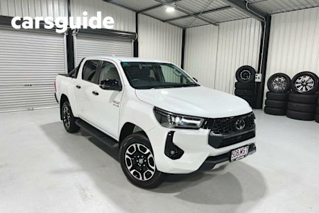 White 2024 Toyota Hilux Double Cab Pick Up SR5 48V (4X4)