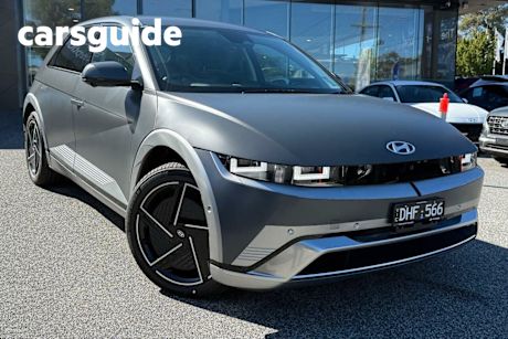 Grey 2024 Hyundai Ioniq 5 Wagon DYNAMIQ AWD