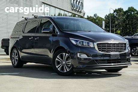 Grey 2020 Kia Carnival Wagon SLI